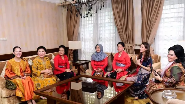 6 Momen Akikah Anak Gista Putri dan Wishnutama, Dihadiri Ibu Negara