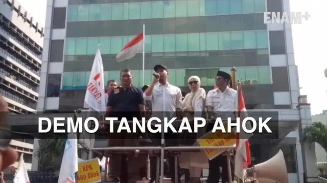 Ratusan pekerja dari serikat pekerja menggelar aksi unjuk rasa 'Tangkap Ahok'. Aksi itu dilakukan di depan Gedung Komisi Pemberantasan Korupsi (KPK).  