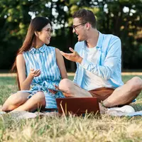 ilustrasi pasangan kencan/copyright by ShotPrime Studio (Shutterstock)