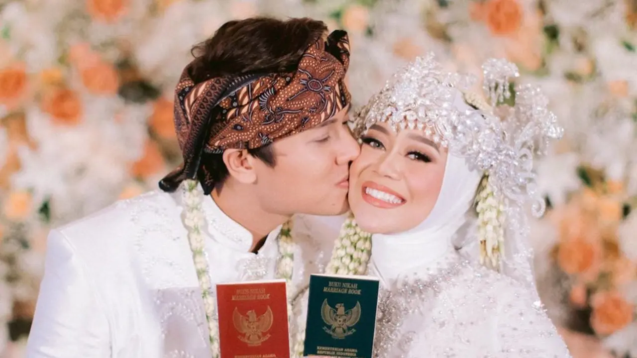 Rizky Billar dan Lesti Kejora.