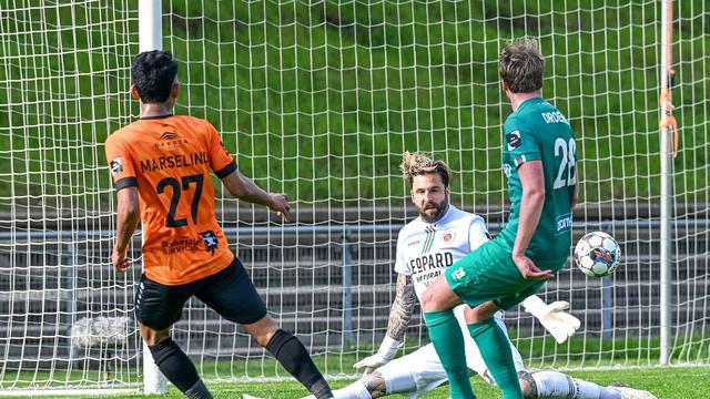 Marselino Ferdinan mencetak gol pertama buat KMSK Deinze di Liga Belgia.