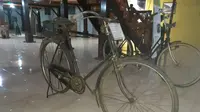 Sepeda Ontel Pasukan Rimba masih tersimpan dengan apik di Museum Purbakala Popa – Eyato, Gorontalo. (Liputan6.com/ Arfandi Ibrahim)