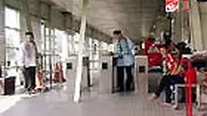 Jika selama ini pengemudi bus Transjakarta mengenakan seragam jas dan dasi, hari ini ini mereka mengenakan pakaian khas betawi. Untuk laki-laki memakai baju koko dan perempuan mengenakan kebaya encim. 