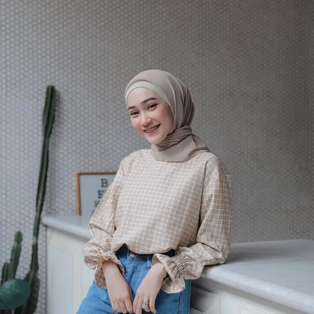 Resmi Menikah, Ini 6 Potret Selebgram Sinta Sri Antan