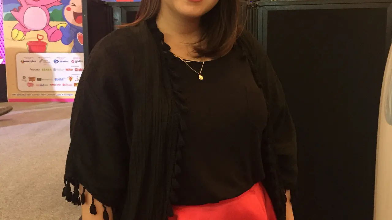Tya Ariestya.