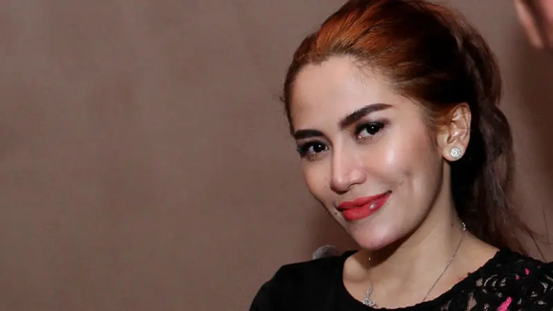 Diserang Farhat Abbas Soal Narkoba, Ini Reaksi Cinta Penelope