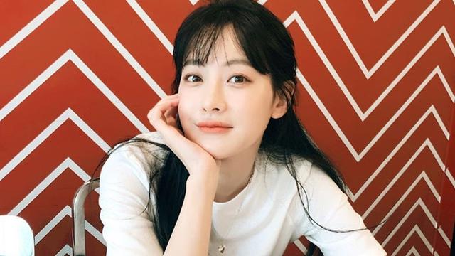 Dituduh Jadi Selingkuhan Ahn Jae Hyun, Ini 6 Potret Aktris Oh Yeon Seo yang Memesona