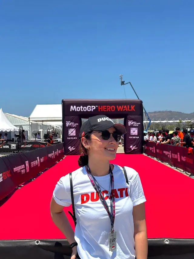 Natasha Ryder di MotoGP Mandalika (Instagram/natasharyder)