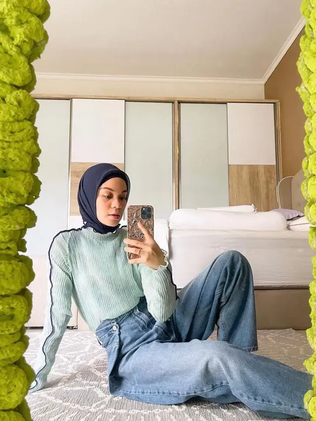 7 Warna Hijab yang Sempurna Dipadukan dengan Baju Hijau Mint, dari Melody Laksani hingga Lesti Kejora