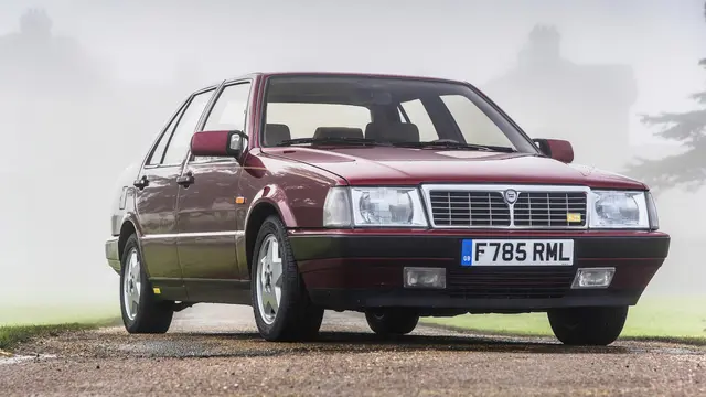 Lancia Thema 8.32 Series 1