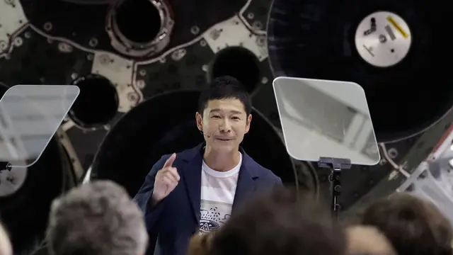 Miliarder Jepang Yusaku Maezawa