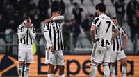 Ekspresi pemain Juventus setelah kalah dari Villarreal pada leg kedua babak 16 besar Liga Champions 2021/2022, di Allianz Stadium, Kamis (17/3/2022) dini hari WIB. (AFP/Marco Borterello)