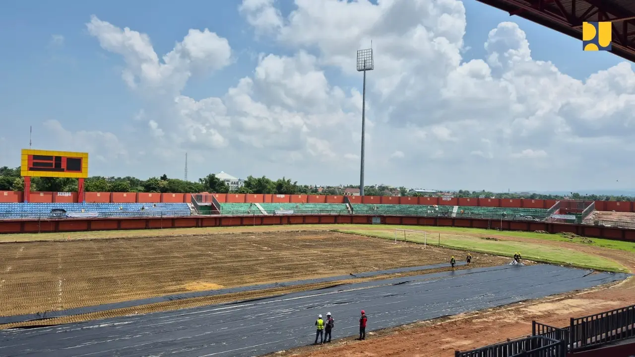 Kementerian Pekerjaan Umum dan Perumahan Rakyat (PUPR) tengah merenovasi tiga stadion di Jawa Timur. (Kementerian PUPR)