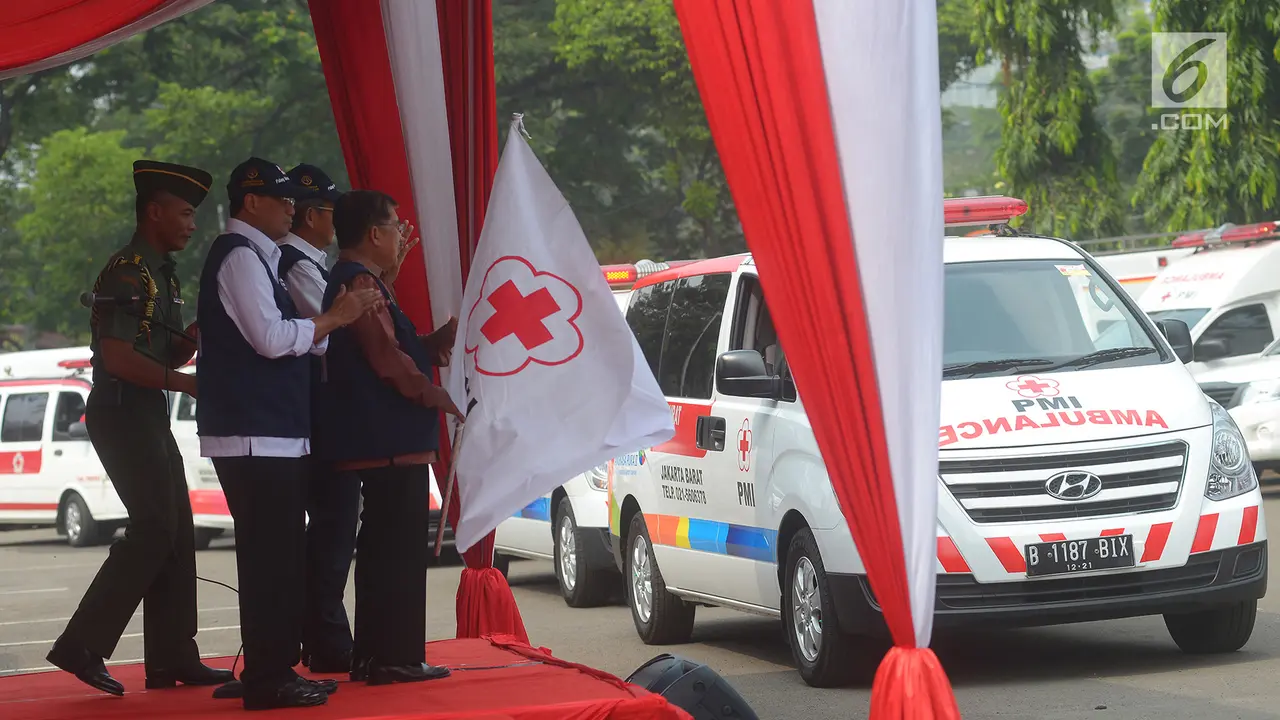 Wapres Jusuf Kalla Lepas Relawan PMI Angkutan Lebaran 2018