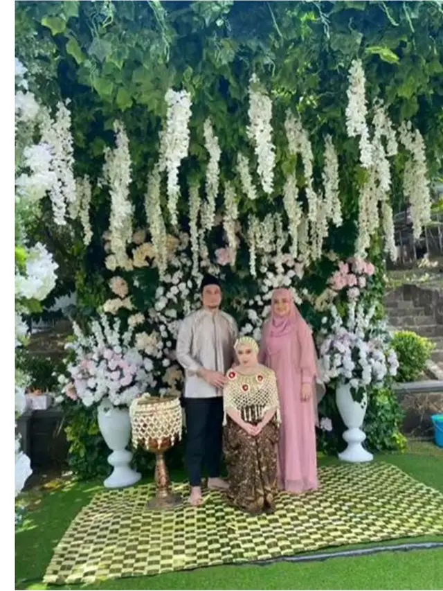 6 Momen Pengajian dan Siraman Jelang Nikah Anak Tengku Firmansyah dan Cindy Fatikasari