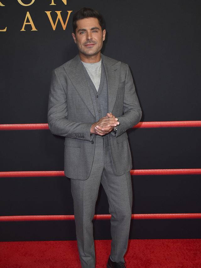 Zac Efron pada 11 Desember 202. (Jordan Strauss/Invision/AP)