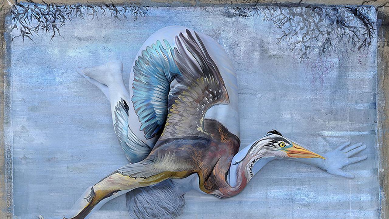 Seni mengecat tubuh oleh Shannon Holt. (Huffington Post)