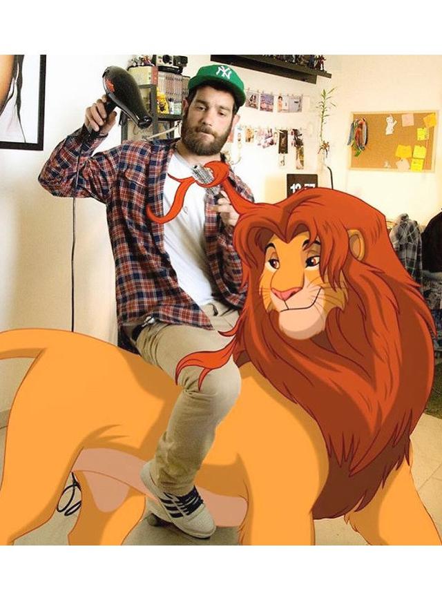 Pria Ini Edit Fotonya dengan Karakter Disney, 6 Hasilnya Bikin Ngakak