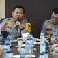Direktur Lalu Linas Polda Riau Kombes Taufiq Lukman Nurhidayat memimpin persiapan pelaksanaan Bung Selamat untuk menjaga warga dari kecelakaan lalu lintas. (Liputan6.com/M Syukur)