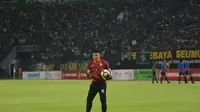 Eks kiper Timnas Indonesia, Hermansyah. (Permana Kusumadijaya/Bola.com)