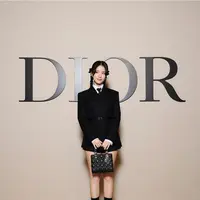 Jisoo BLACKPINK hadiri pertunjukkan busana Dior AW24 di Paris Fashion Week 2024. [@sooyaaa__]
