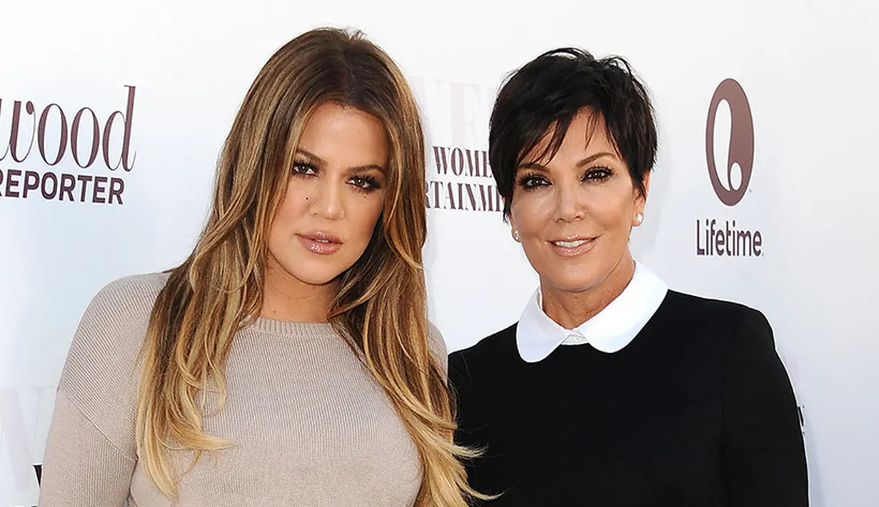 Kris Jenner akhirnya angkat bicara mengenai keputusan Khloe Kardashian yang masih bersama Tristan Thompson usai diselingkuhi. (Hello Magazine)