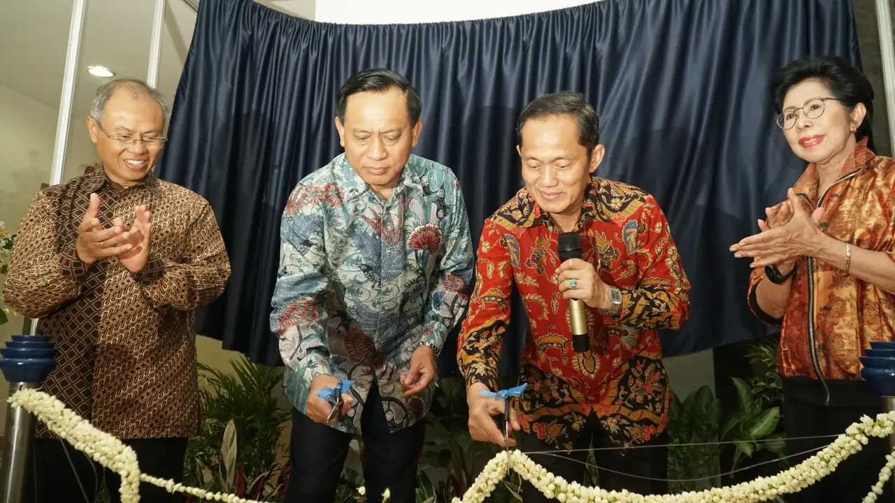 Peresmian nama gedung di ITB