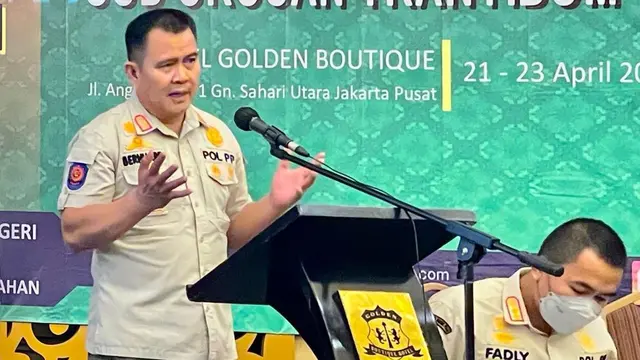 Direktur Polisi Pamong Praja dan Perlindungan Masyarakat, Bernhard E Rondonuwu