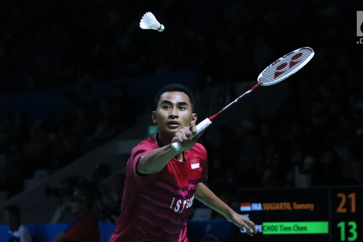 Jatuh Bangun Tommy Sugiarto Taklukkan Pebulu Tangkis China Taipei