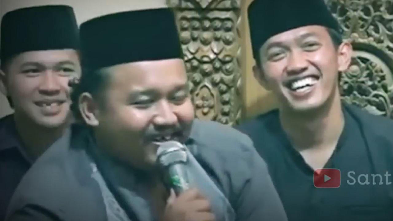 Mas Bibit ngobrol santai dengan Gus Iqdam (Tangkap layar YouTube Santri Nyeni / Khazim Mahrur)