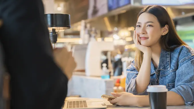wanita juli dianggap atraktif