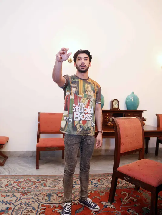 "Ya senang lah. Ada pak Ahok nya langsung," aku Reza sambil menunjukan ekspresi tersanjung. (Nurwahyunan/Bintang.com)