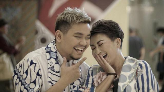 6 Potret Persahabatan Indra Bekti dan Indi Barends, Menangis Saat Tahu Pembuluh Darah Pecah