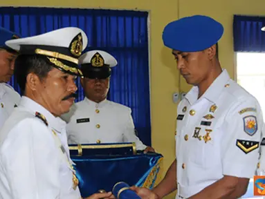 Citizen6, Surabaya: Di kejuruan Jasmani lulusan terbaik diraih Sersan Dua JAS Achmad Altari yang sebelumnya berdinas di Pembinaan Jasmani dan Rekreasi Seskoal. (Pengirim: Penkobangdikal).