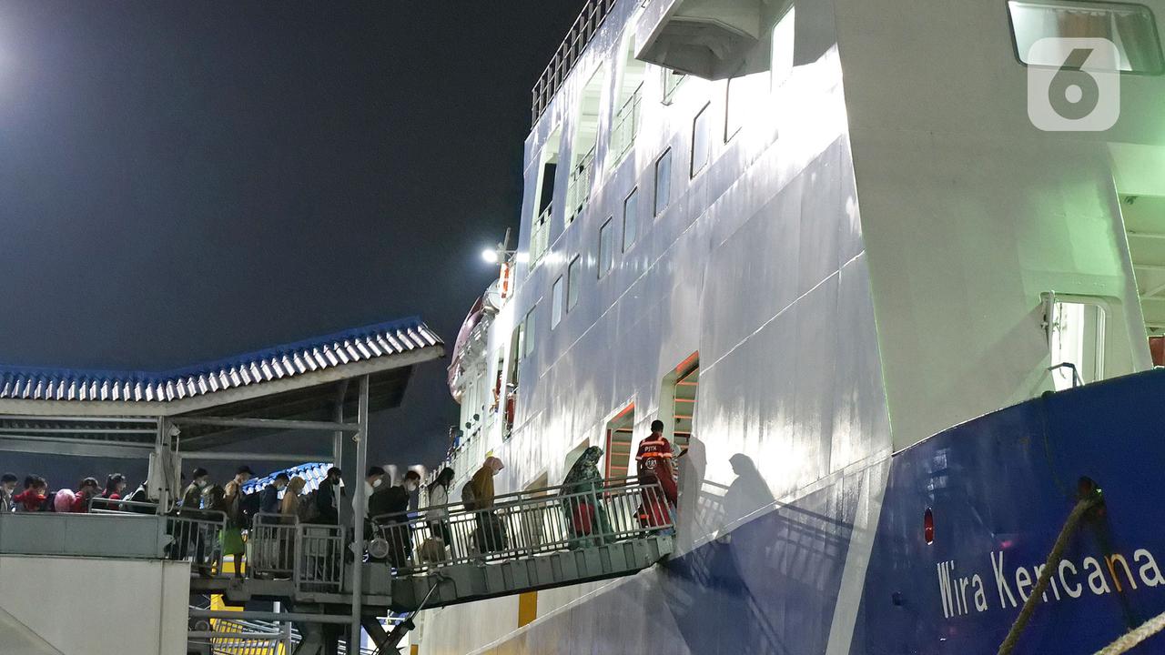 Pemudik Pelabuhan Merak