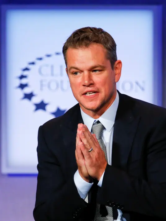 'Akan ada banyak kejutan di sekuel kelima film Bourne. Jason Bourne akan berkeliling di berbagai tempat di Eropa dan berakhir di dunia 'Snowden',' terang Matt. (Bintang/EPA)