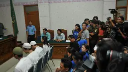 Dalam sidang di Pengadilan Negeri Jakarta Selatan, majelis hakim tidak menjebloskan para terdakwa ke penjara alias bebas, Jakarta, (26/8/14). (Liputan6.com/Johan Tallo)
