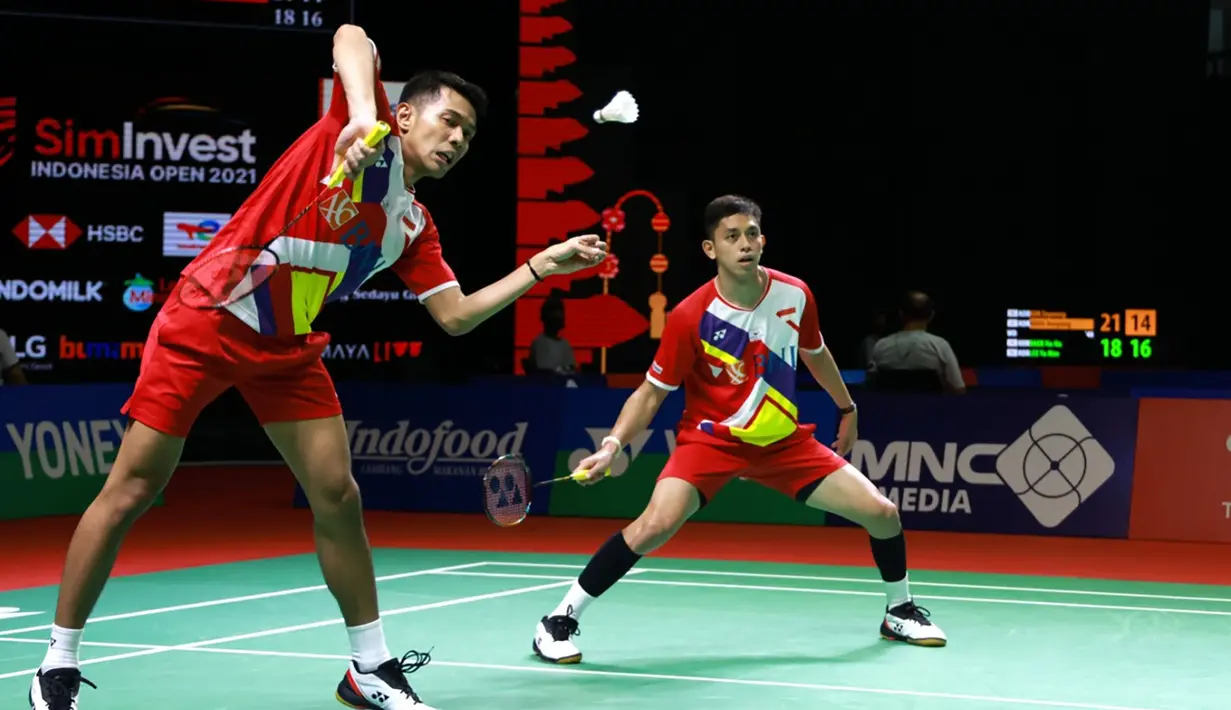 Pasangan ganda putra unggulan ke-4, Fajar Alfian/Muhammad Rian Ardianto lolos ke final setelah menang atas unggulan ke-2, Aaron Chia/Soh Wooi Yik (Malaysia) dengan rubber game, 22-20, 13-21, 21-8. Di Final mereka akan jumpa ganda Malaysia lainnya, Goh Sze Fei/Nur Izzuddin. (Humas PBSI)