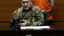 Ketua KPK, Firli Bahuri saat rilis penetapan dan penahanan tersangka suap dan gratifikasi pengadaan barang dan jasa di Kab Hulu Sungai Utara (HSU) 2021-2022, Gedung KPK, Jakarta, Kamis (18/11/2021). KPK menahan Bupati HSU, Abdul Wahid sebagai tersangka. (Liputan6.com/Helmi Fithriansyah)