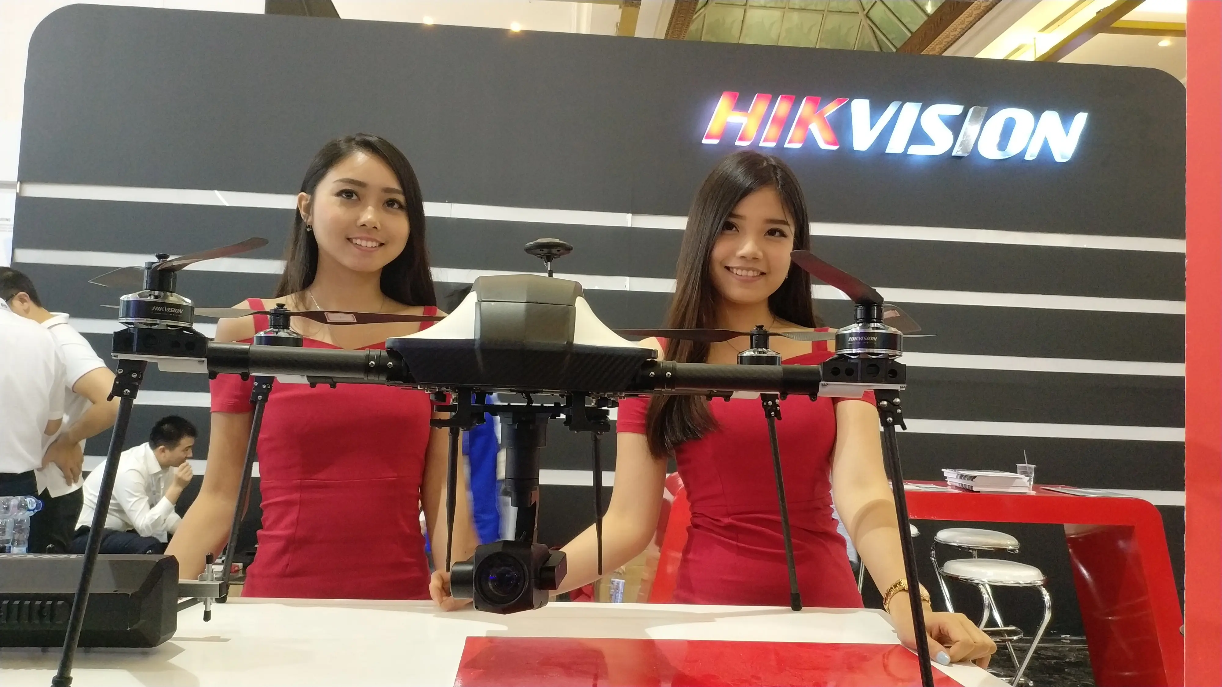 Drone berstandar militer Hikvision (Liputan6.com/ Agustin Setyo W)