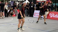 Greysia Polii bersama Brandon Salim saat mengikuti pertandingan badminton 3 lawan 3 di Vidio Sports Festival 2026.