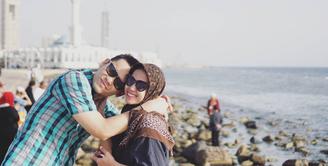 Belakangan ini, Ben Kasyafani menjadi perbincangan warganet. Banyak warganet yang bangga dengan Ben serta istrinya, Nesyana Ayu yang mempertemukan Sienna dengan ibunya, Marshanda yang sedang kangen. (Instagram/nesyanabila)