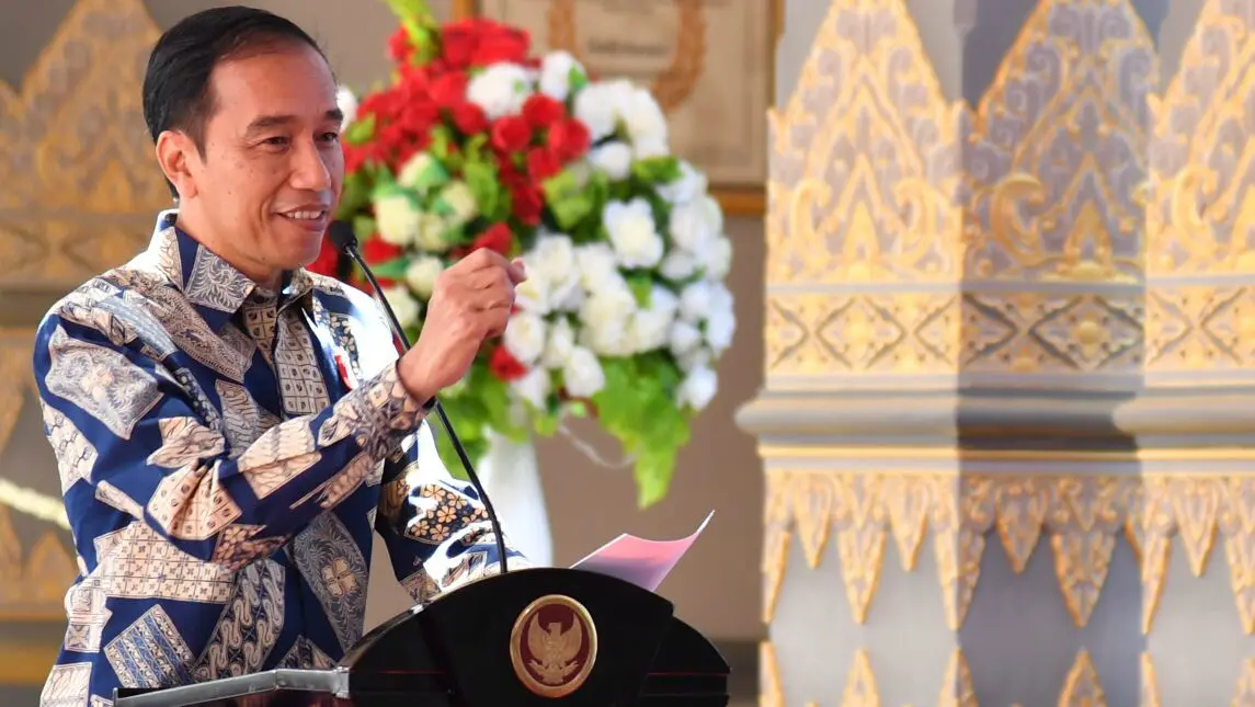 Presiden Jokowi Jawab Hashtag #ApaKataPresiden di Jember Fashion Carnaval