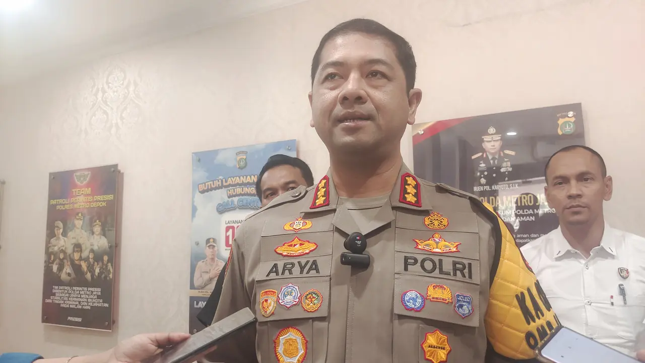 Kapolres Metro Depok, Kombes Arya Perdana memberikan penjelasan terkait dugaan pencabulan anggota DPRD Kota Depok.