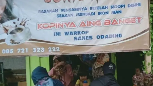 Enggak Jadi Seram, 6 Spanduk Warung Bernuansa Horor Ini Malah Bikin Ketawa