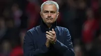 Jose Mourinho Suka Main di Markas Liverpool
