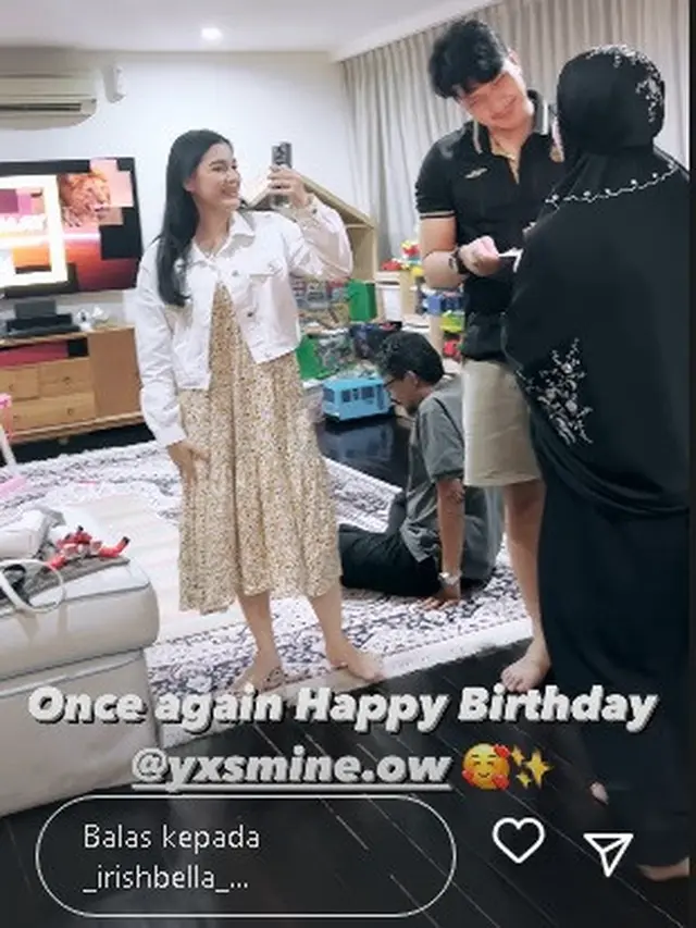 Irish Bella berikan kejutan ultah untuk Yasmine Ow, istri Aditya Zoni (Foto: Instagram_irishbella_)