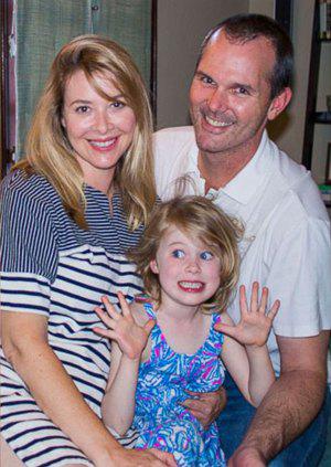 Keluarga kecil Shari dan Shad sebelum didiagnosis menderita kanker | copyright Goodhousekeeping.com/ABCNews