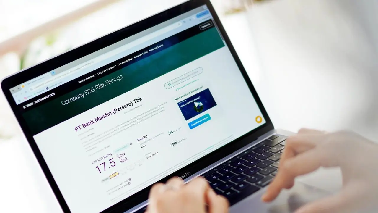 ESG Risk Rating Bank Mandiri.