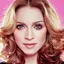 Madonna adalah seorang penyanyi kelahiran Amerika.
